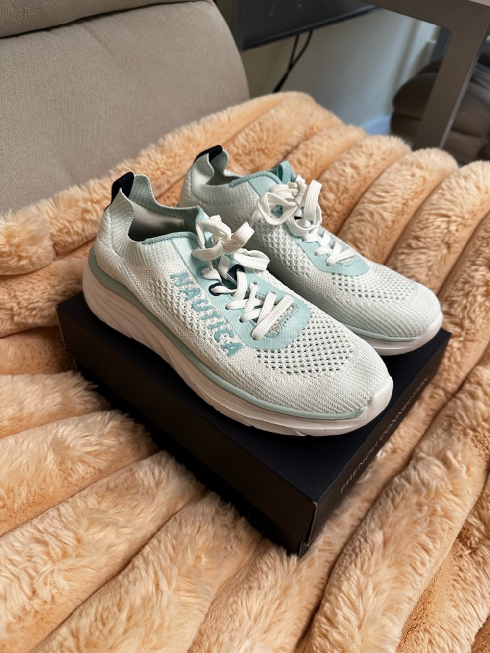 Nautica Light Blue & White Knit Sneakers | Athletic Walking Shoes Size 7